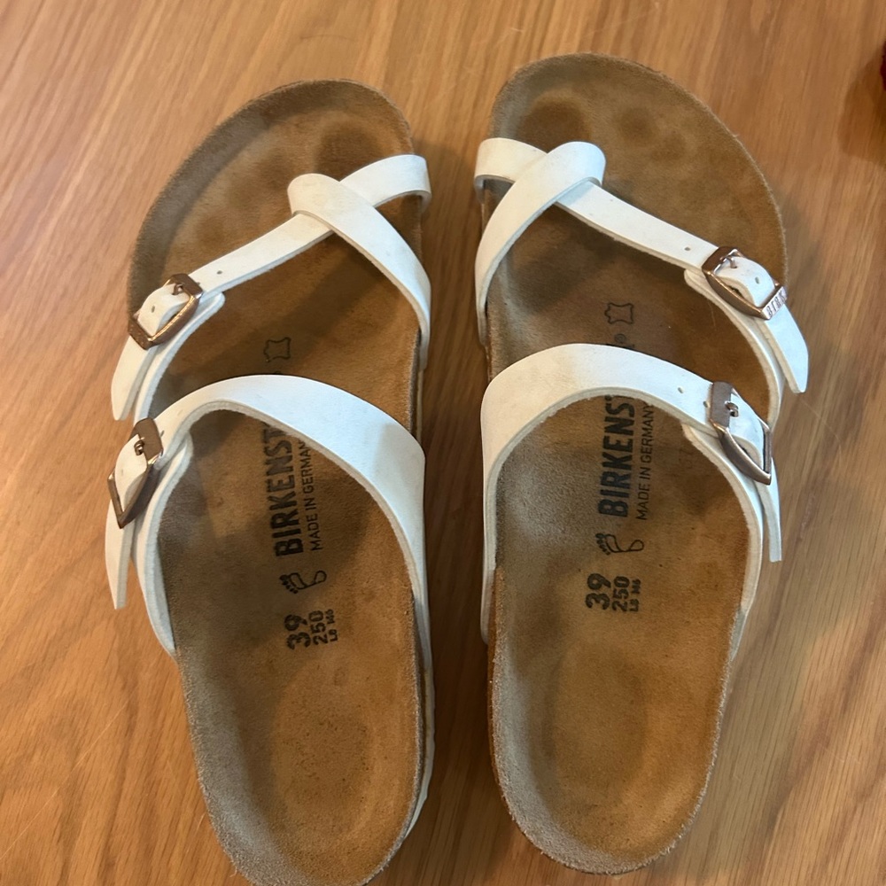 Birkenstock Cream Cross-Strap Sandals